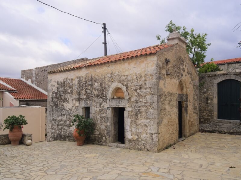 Episkopi Pediados - A Complete Travel Guide to Sights, Culture, and Nature